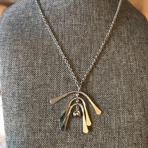 Vintage Avon wind spinner necklace